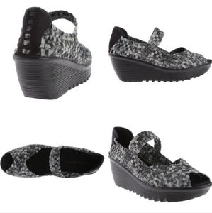 Bernie MeV "Hallie" wedge shoes
